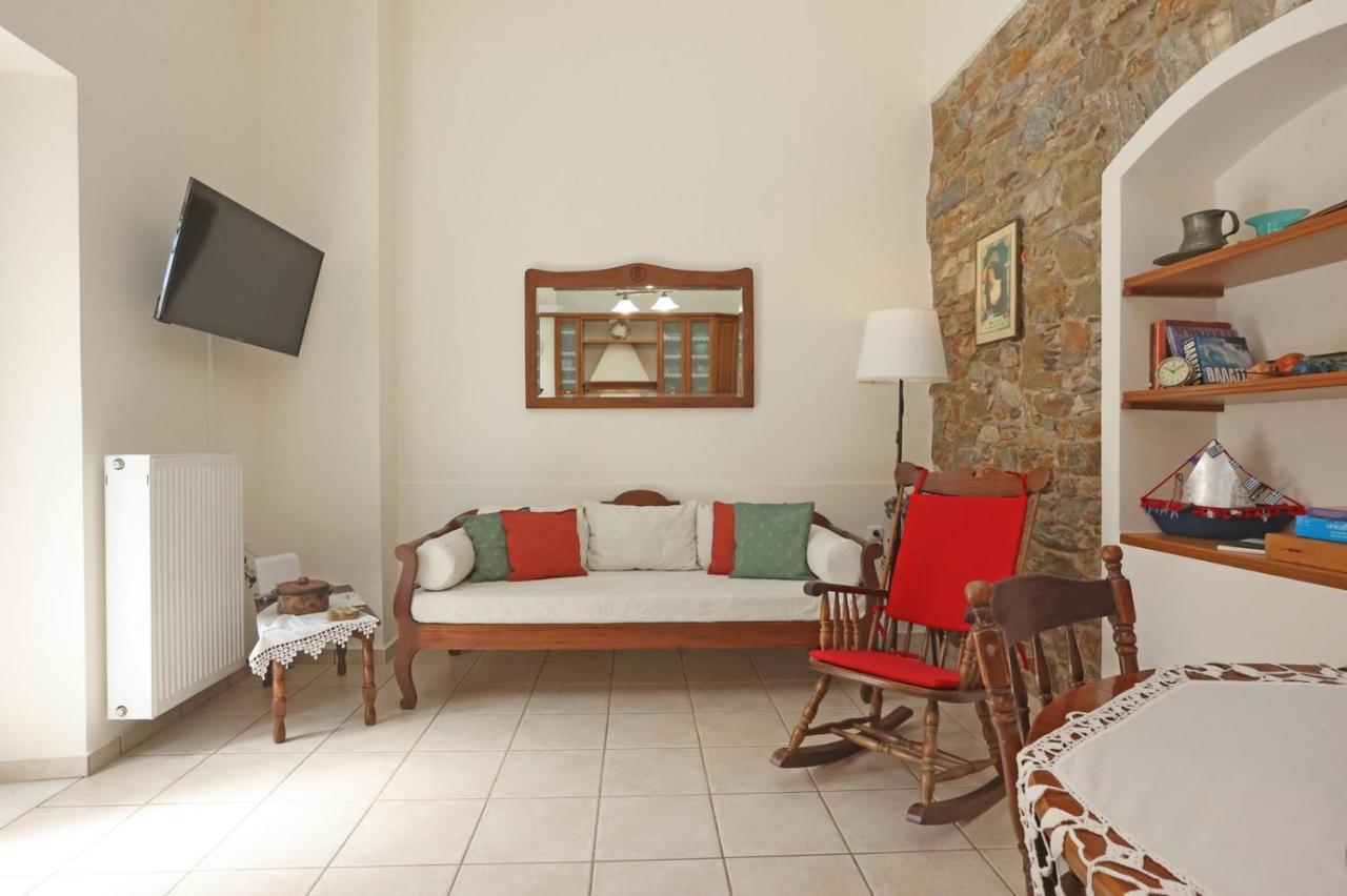 Babina'S Place-Traditional House In Ermoupoli Exterior foto